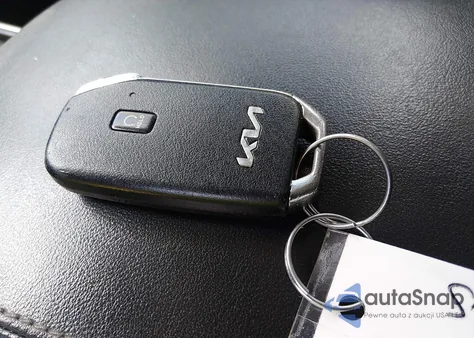 2022 Kia Sorento S из США, поврежденный, VIN 5XYRL4LCXNG143809